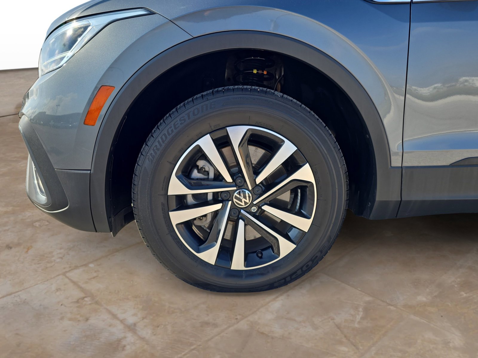 2022 Volkswagen Tiguan S photo 21