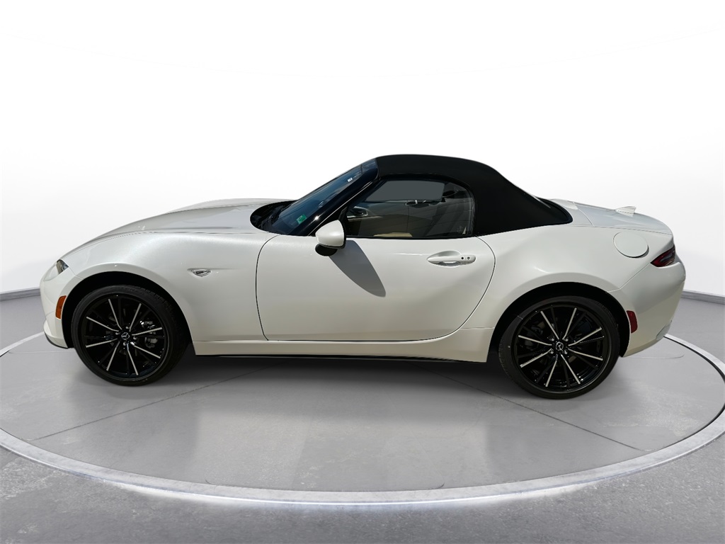 2025 Mazda MX-5 Miata Miata Grand Touring photo 4