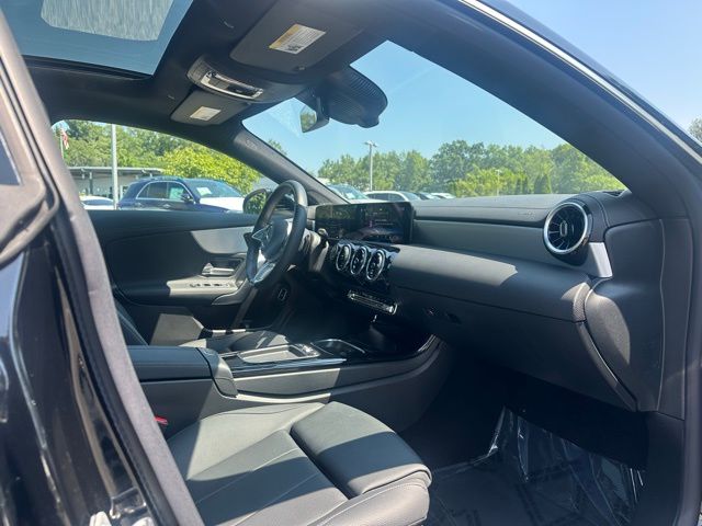 2025 Mercedes Benz CLA 250 4MATIC photo 24