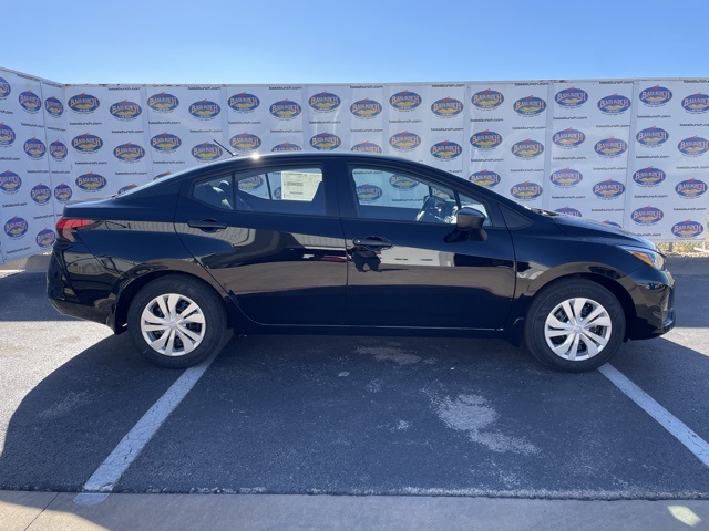 2025 Nissan Versa Sedan S's photo