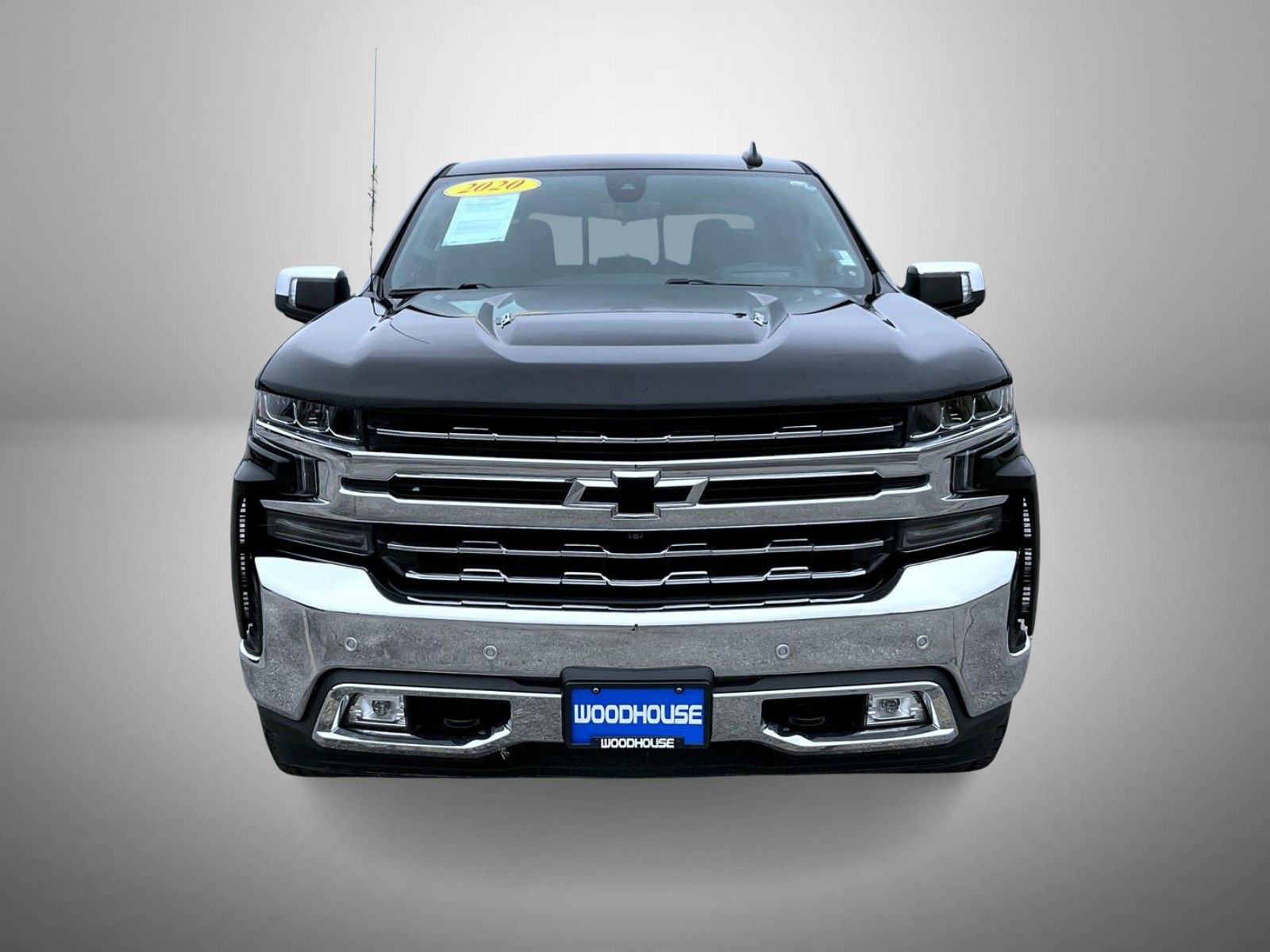 2020 Chevrolet Silverado 1500 LTZ photo 2