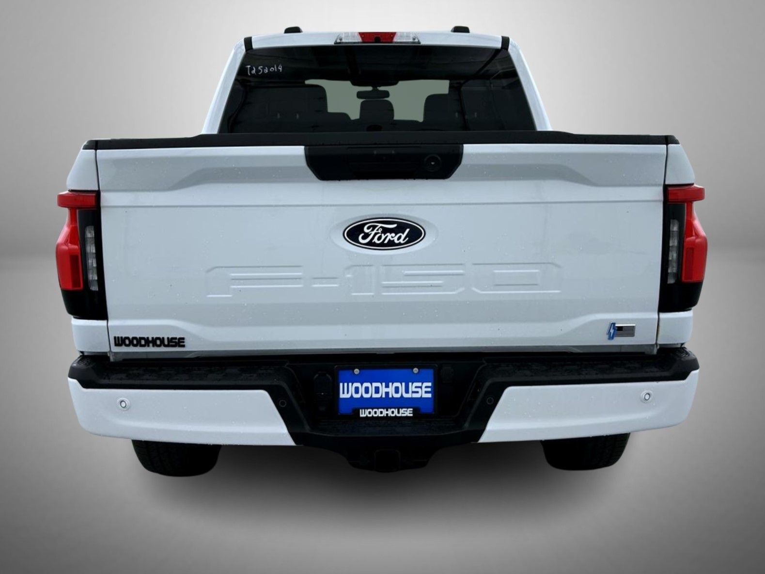 2025 Ford F-150 Lightning photo 3
