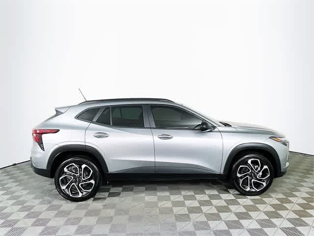 2024 Chevrolet Trax photo 9