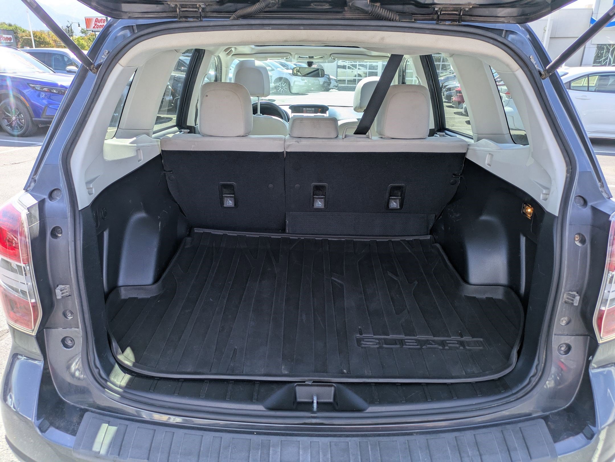 2016 Subaru Forester 2.5i Premium photo 27