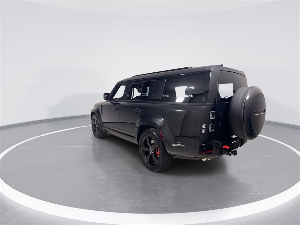 2025 Land Rover Defender 130 X photo 4