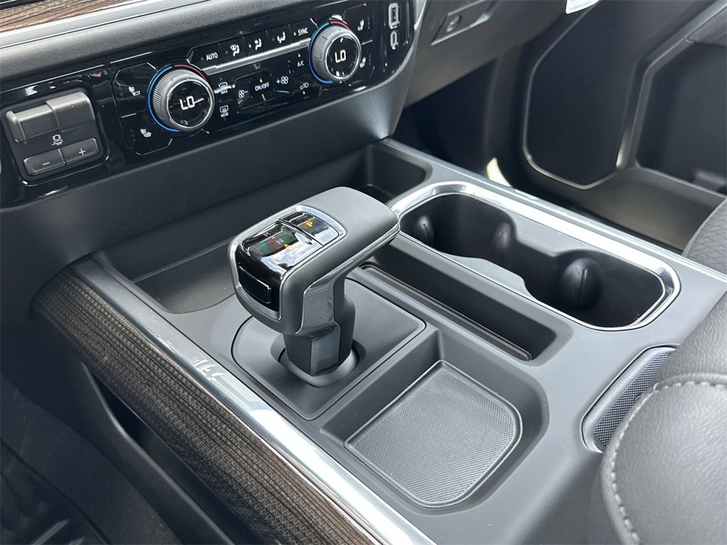 2025 Chevrolet Silverado 1500 LT photo 23