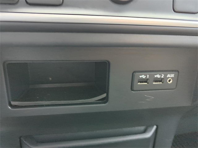 2019 Nissan Titan S Crew Cab photo 18