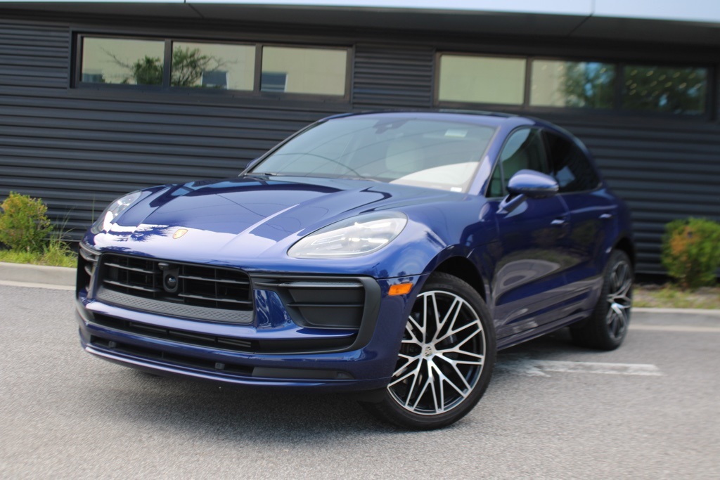 2025 Porsche Macan