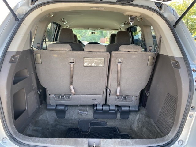 2011 Honda Odyssey LX photo 17