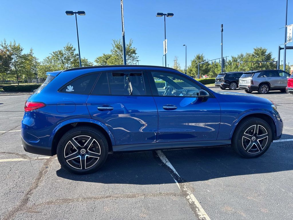 2023 Mercedes Benz GLC 300 4MATIC photo 6