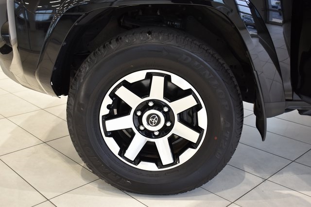 2024 Toyota 4Runner TRD Off-Road photo 25