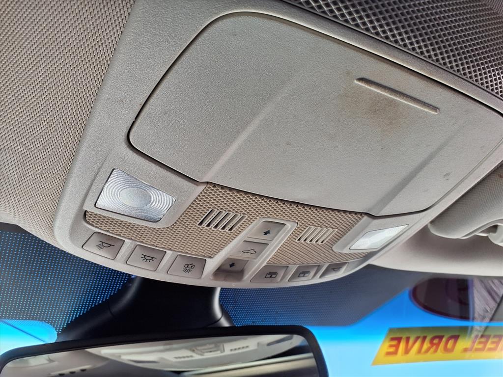 2019 Ford Edge SEL photo 18