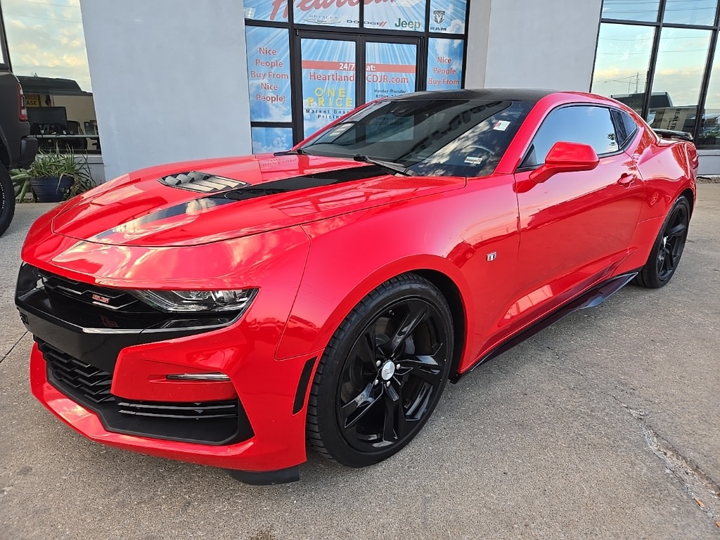 Used 2019 Chevrolet Camaro 2SS with VIN 1G1FG1R70K0135034 for sale in Kansas City