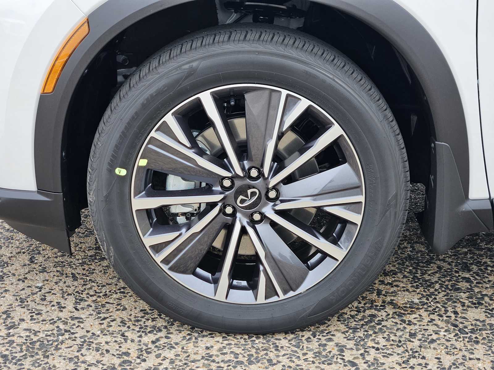 2026 Infiniti QX60 Luxe AWD photo 7
