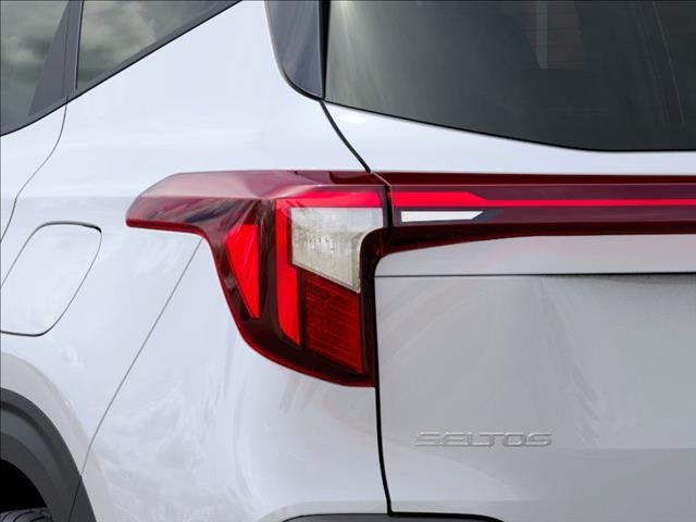 2026 Kia Seltos LX photo 10