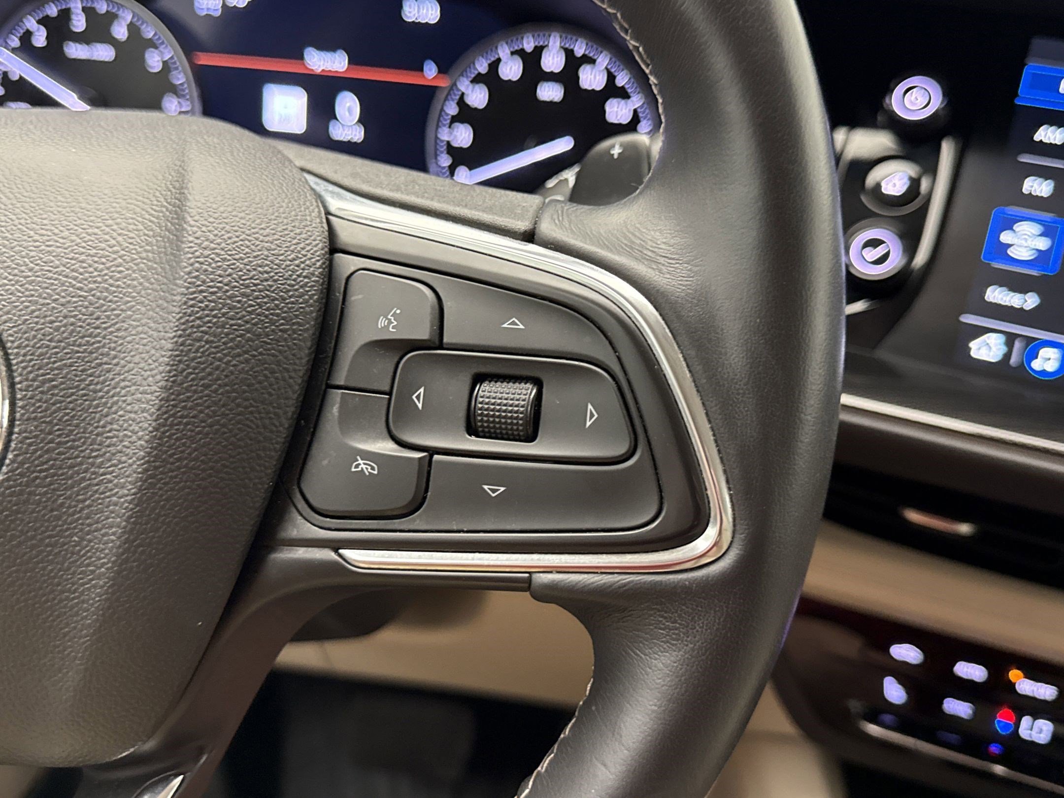 2022 Buick Envision Essence photo 34