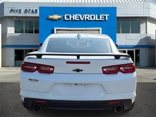 2021 Chevrolet Camaro LT1 photo 3