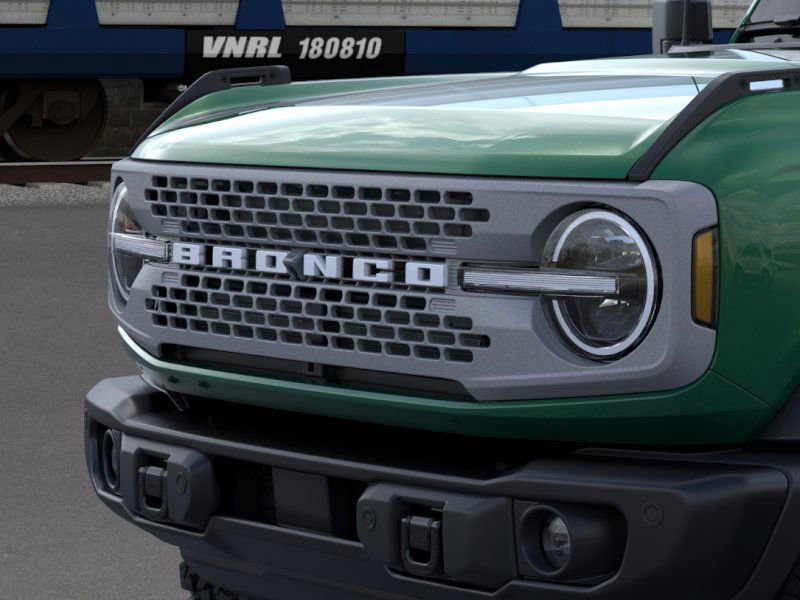 2025 Ford Bronco Badlands photo 15