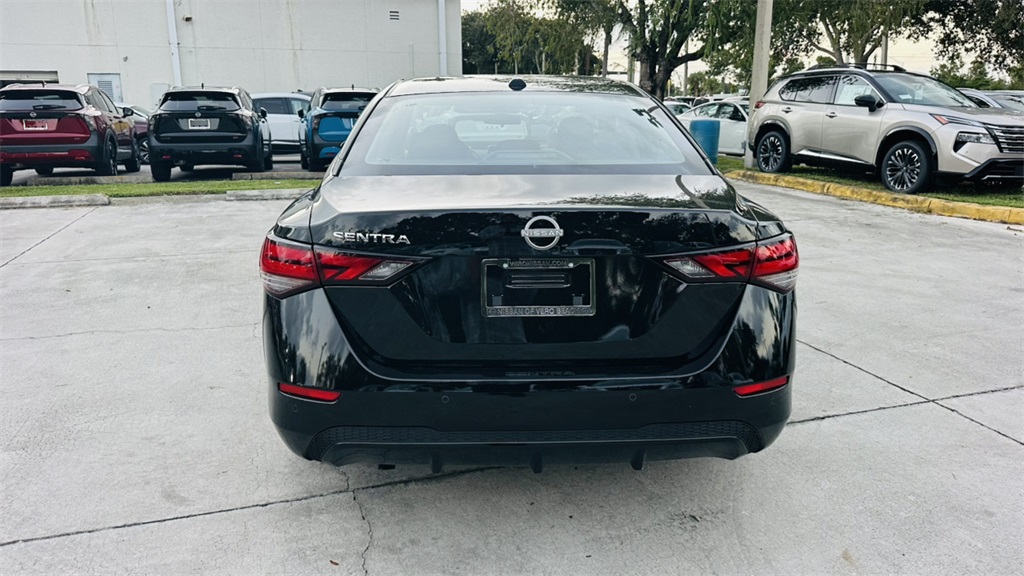 2025 Nissan Sentra SV photo 6