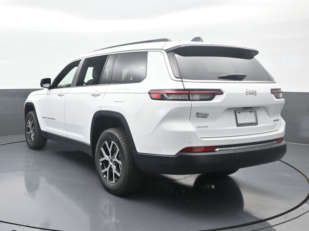 2025 Jeep Grand Cherokee Limited photo 4