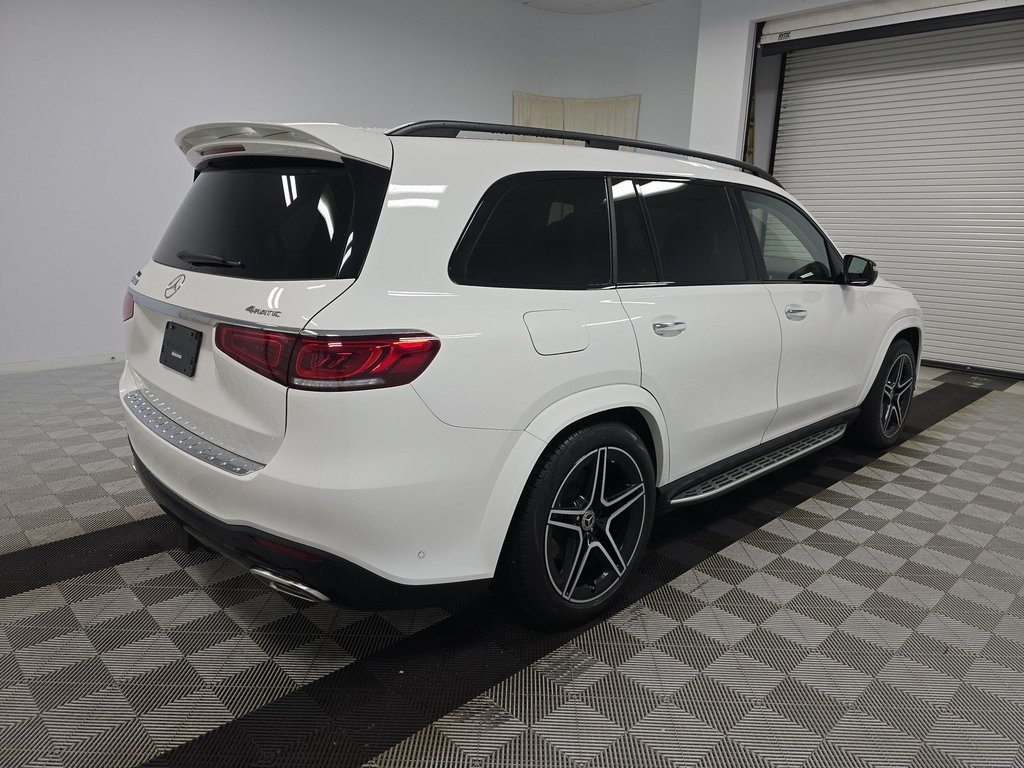2023 Mercedes Benz GLS 580 4MATIC photo 4