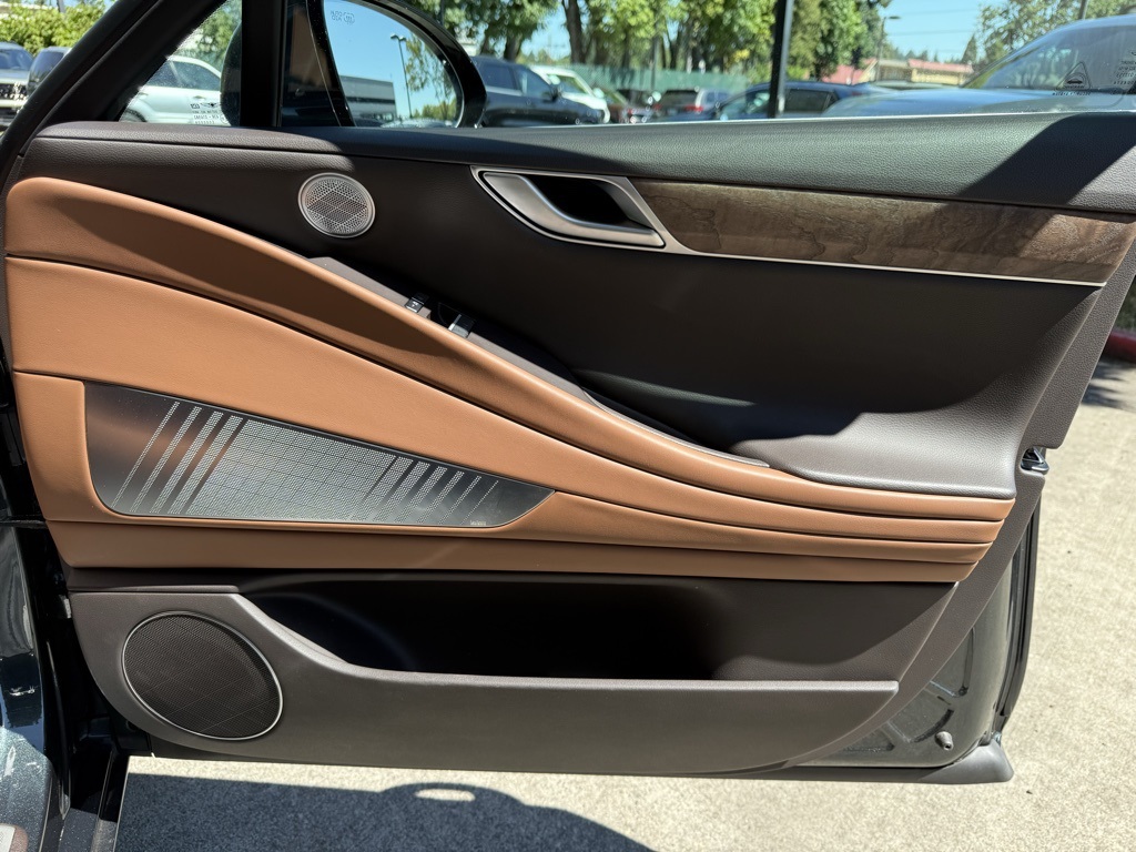 2024 Genesis Electrified G80 Advanced Prestige photo 10