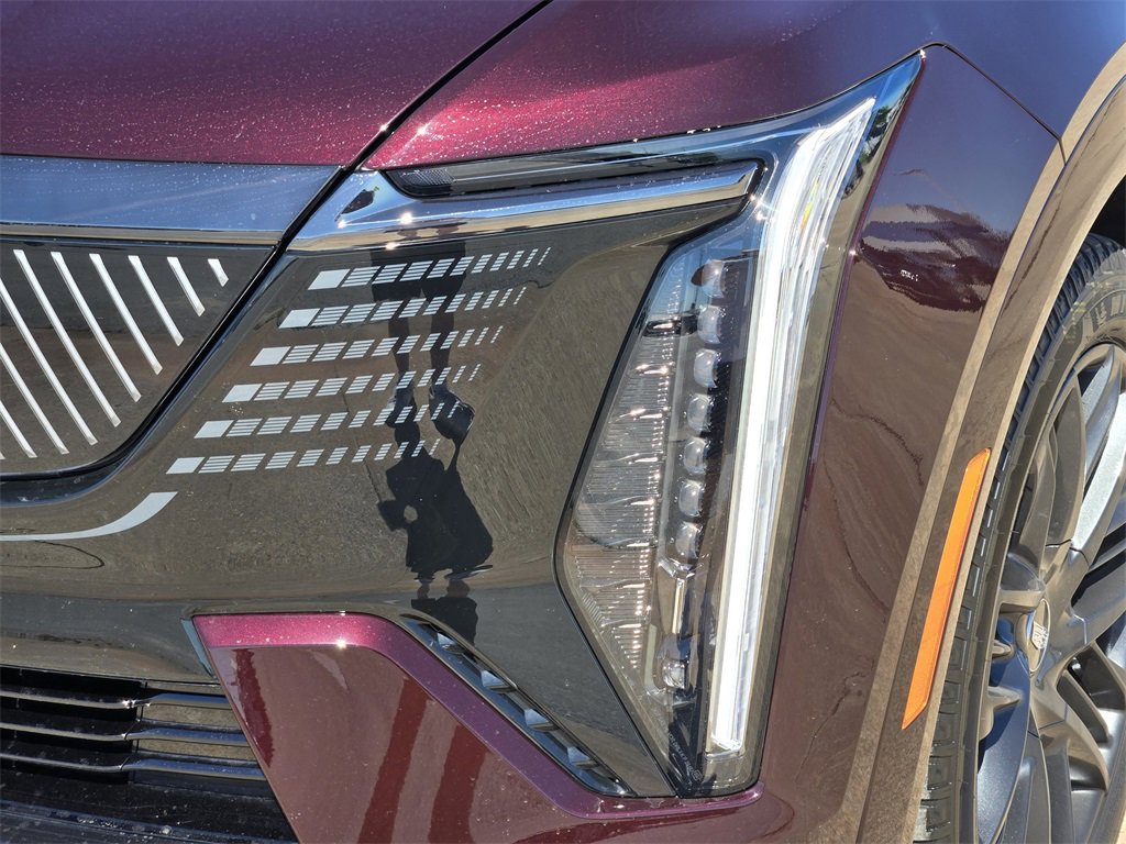 2025 Cadillac Escalade IQ Sport photo 6
