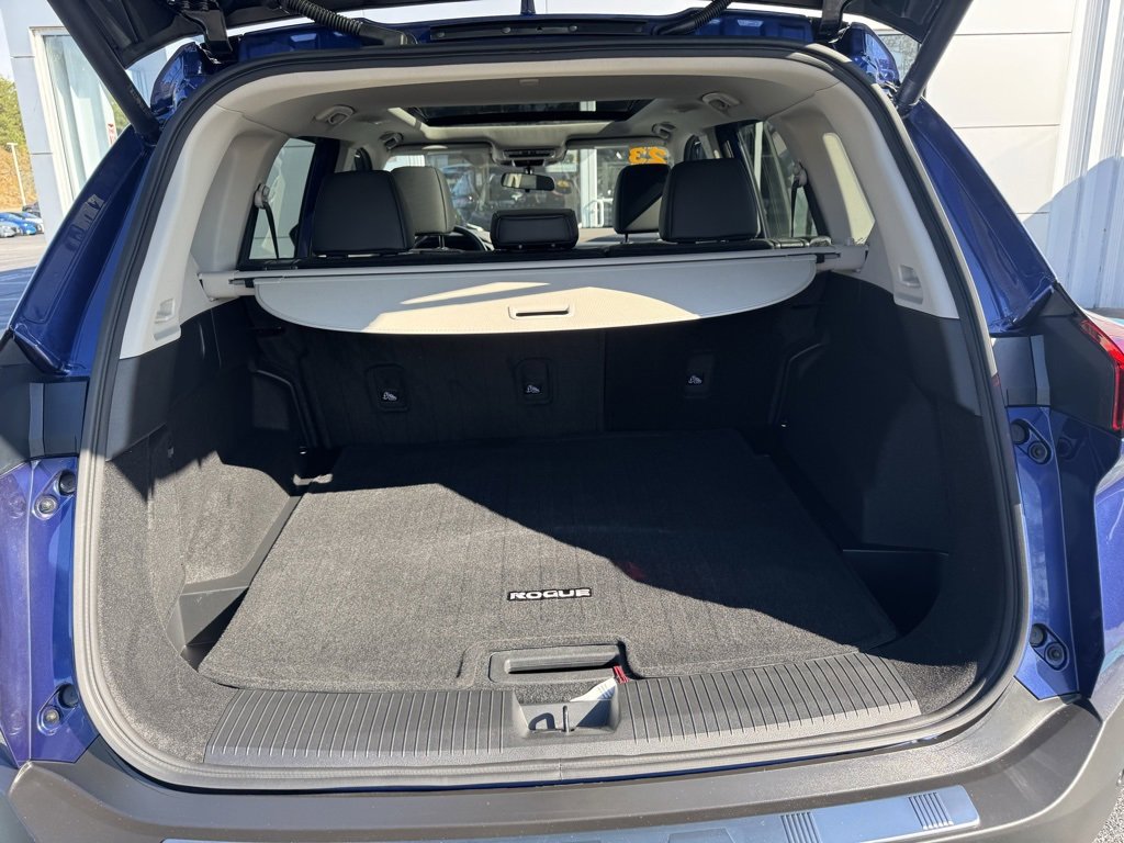 2023 Nissan Rogue SV photo 15