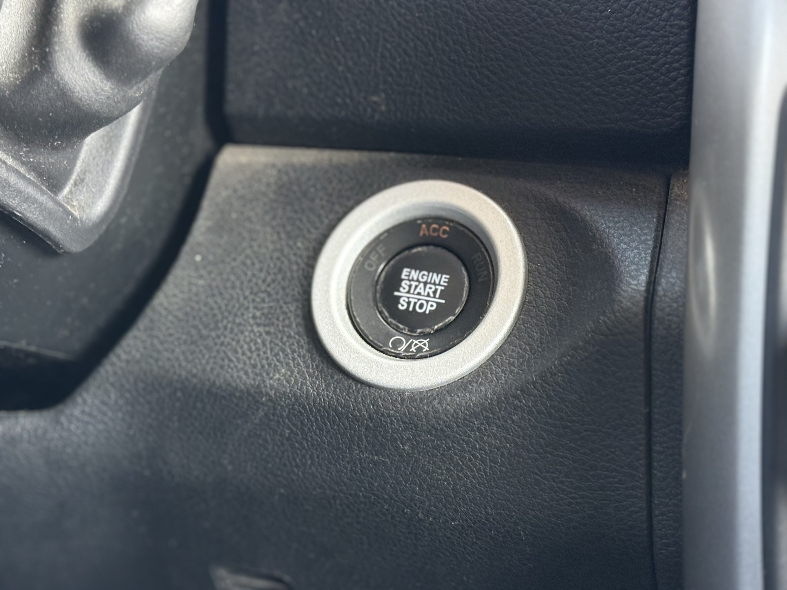 2018 Ram 2500 Laramie photo 22