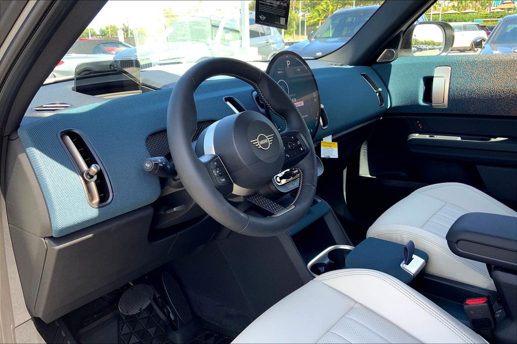 2025 Mini Countryman SE ALL4 photo 7
