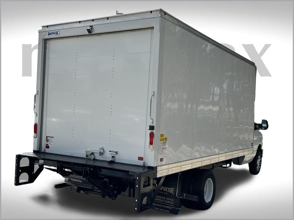 2026 Ford E-450 photo 11