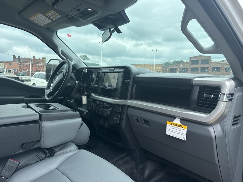 2025 Ford F-350 XL photo 11