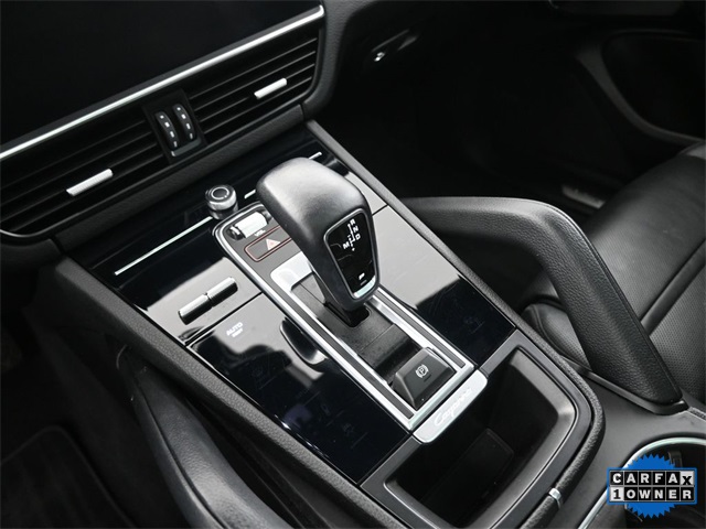 2023 Porsche Cayenne Base photo 31