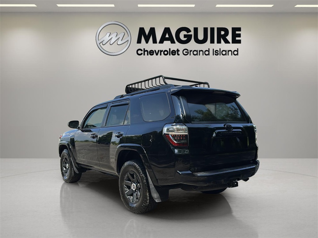 2022 Toyota 4Runner SR5 Trail photo 5