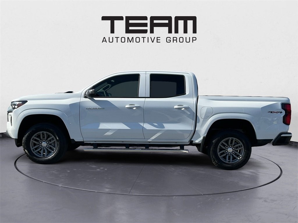 2025 Chevrolet Colorado Work Truck LT photo 4