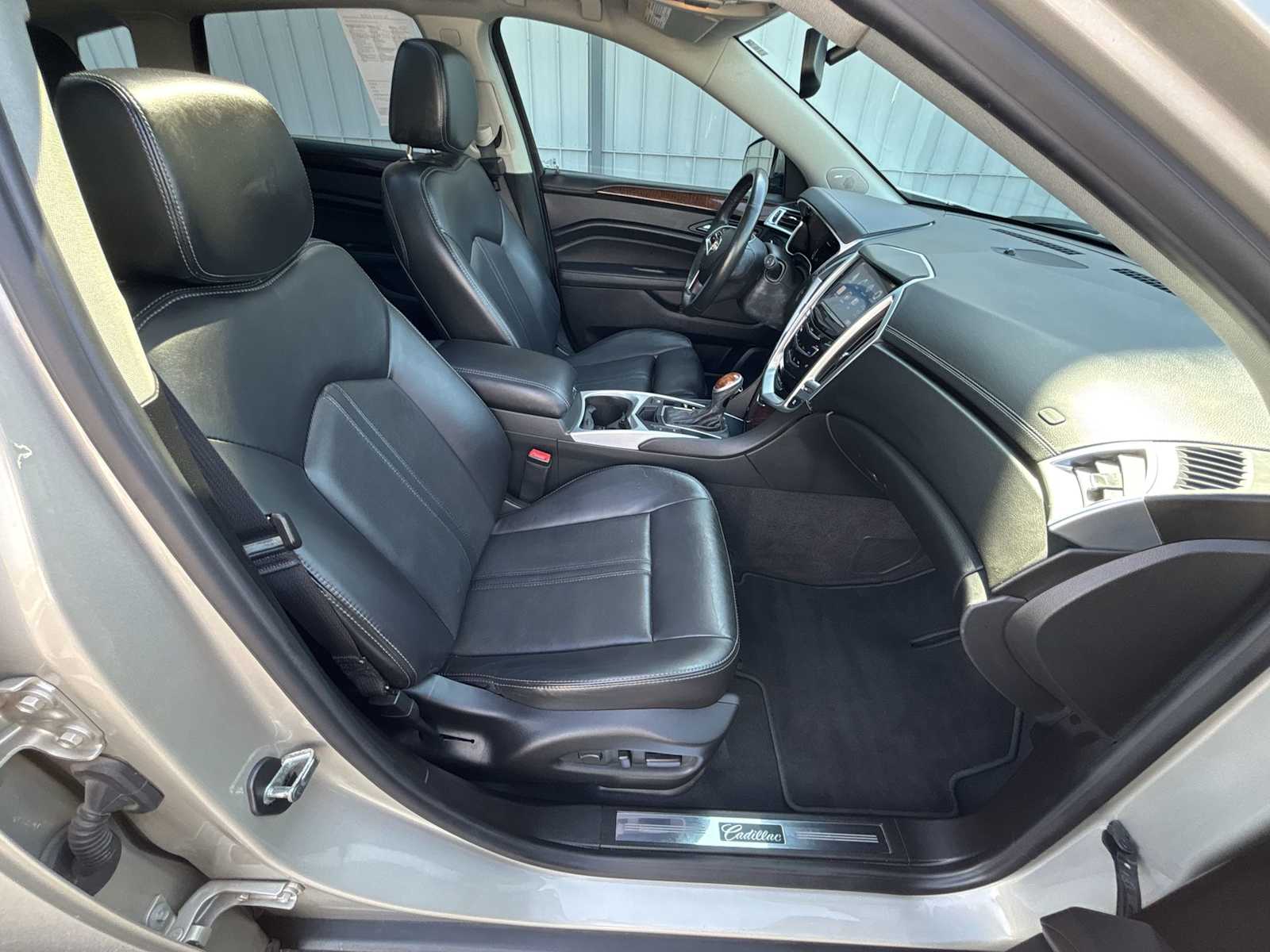 2016 Cadillac SRX Luxury photo 24