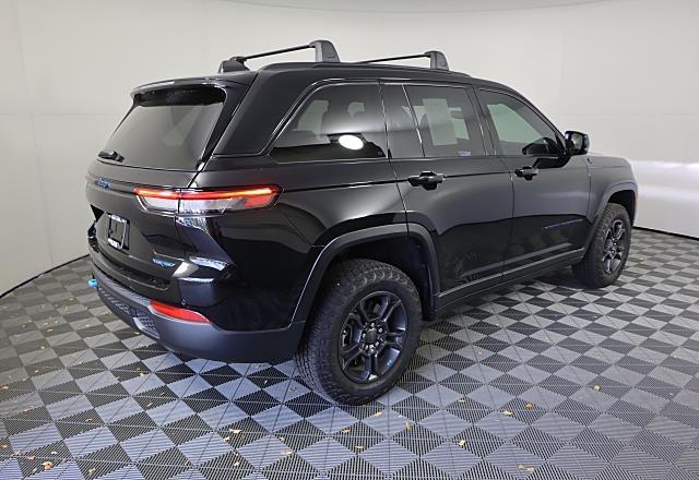 2024 Jeep Cherokee Trailhawk 4xe photo 4
