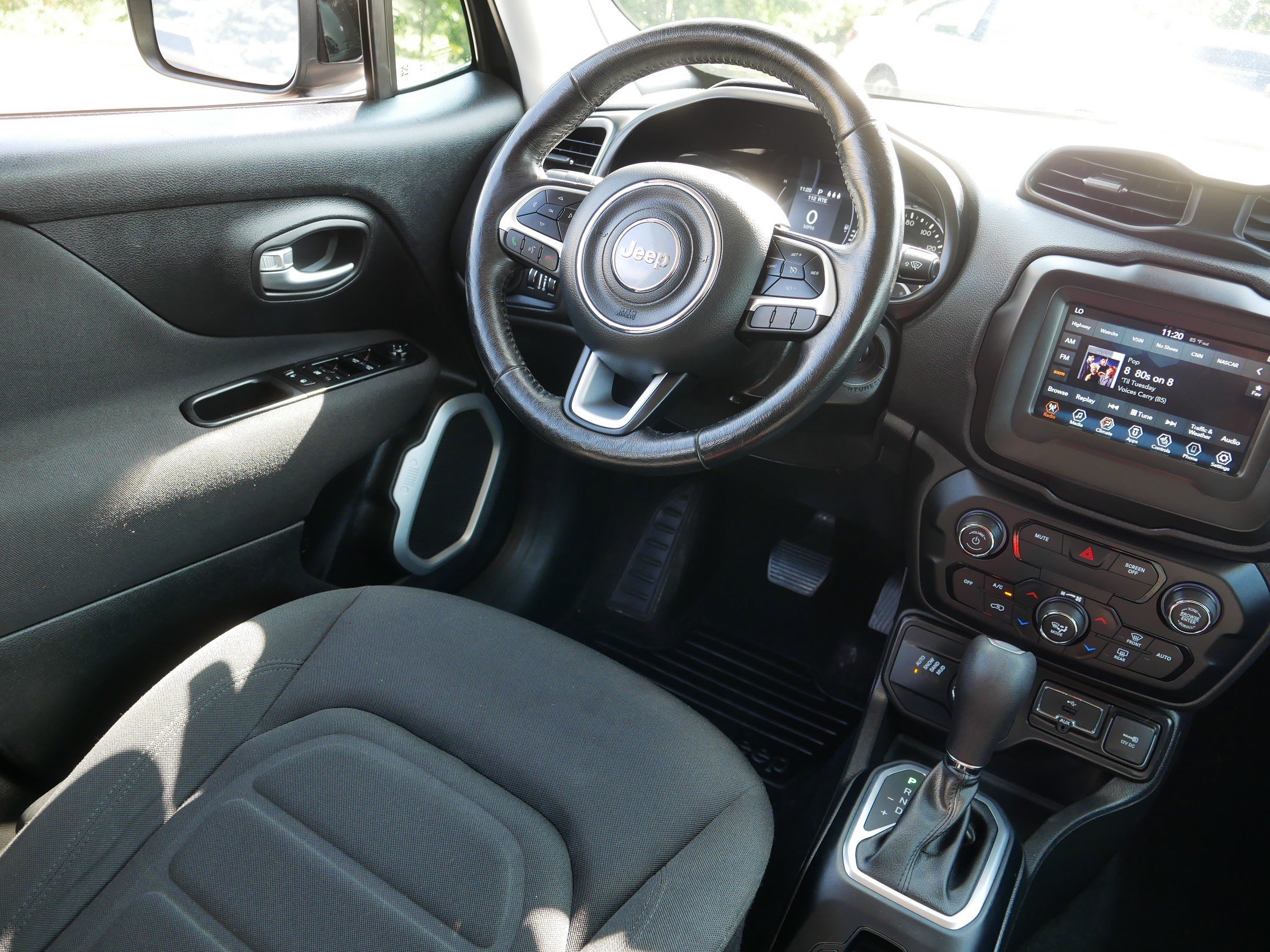 2019 Jeep Renegade Latitude photo 8
