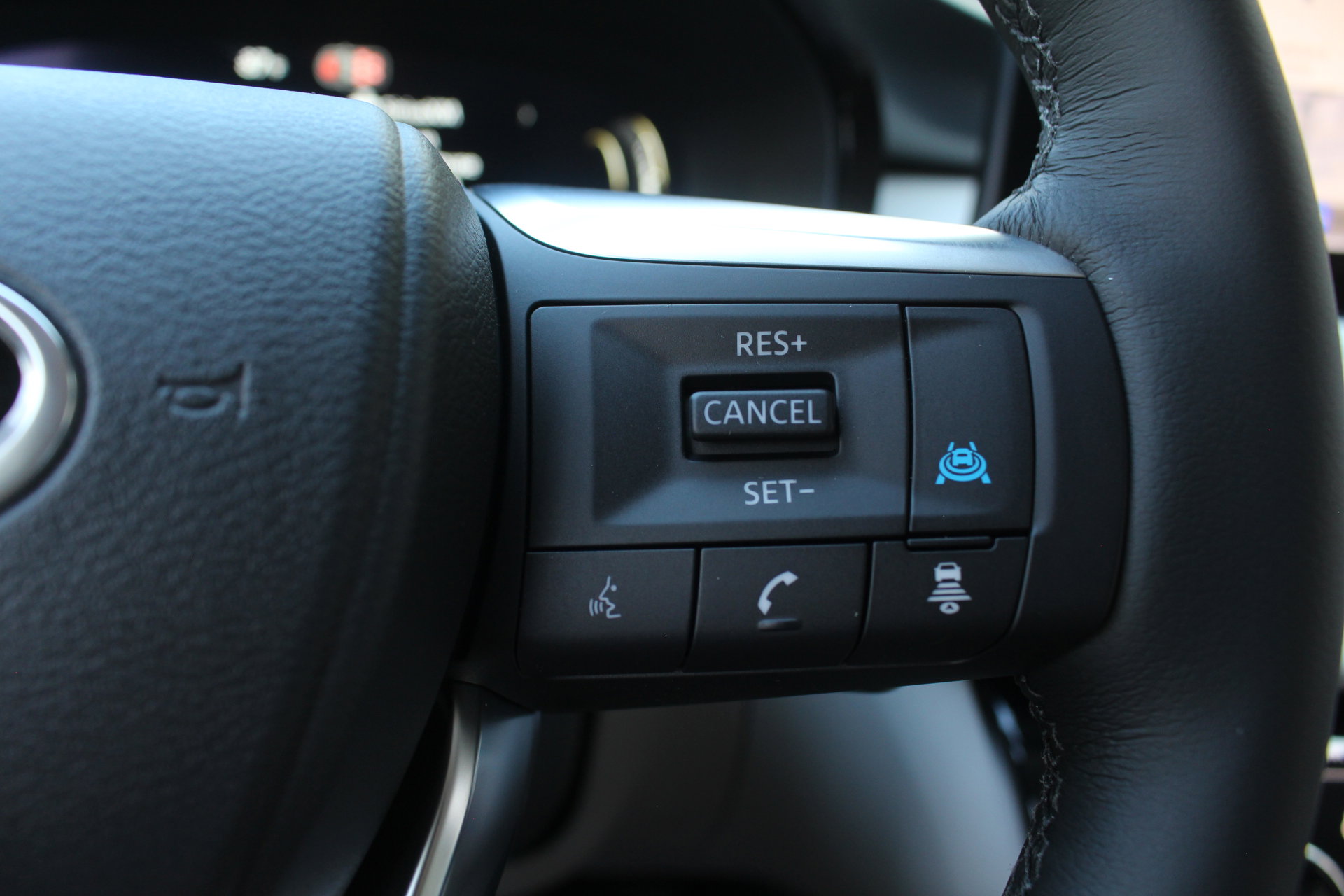 2026 Infiniti QX60 Luxe photo 25