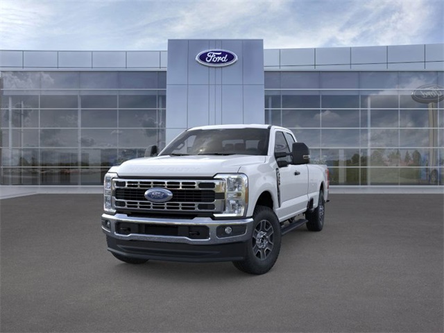 2025 Ford F-350 XLT photo 2