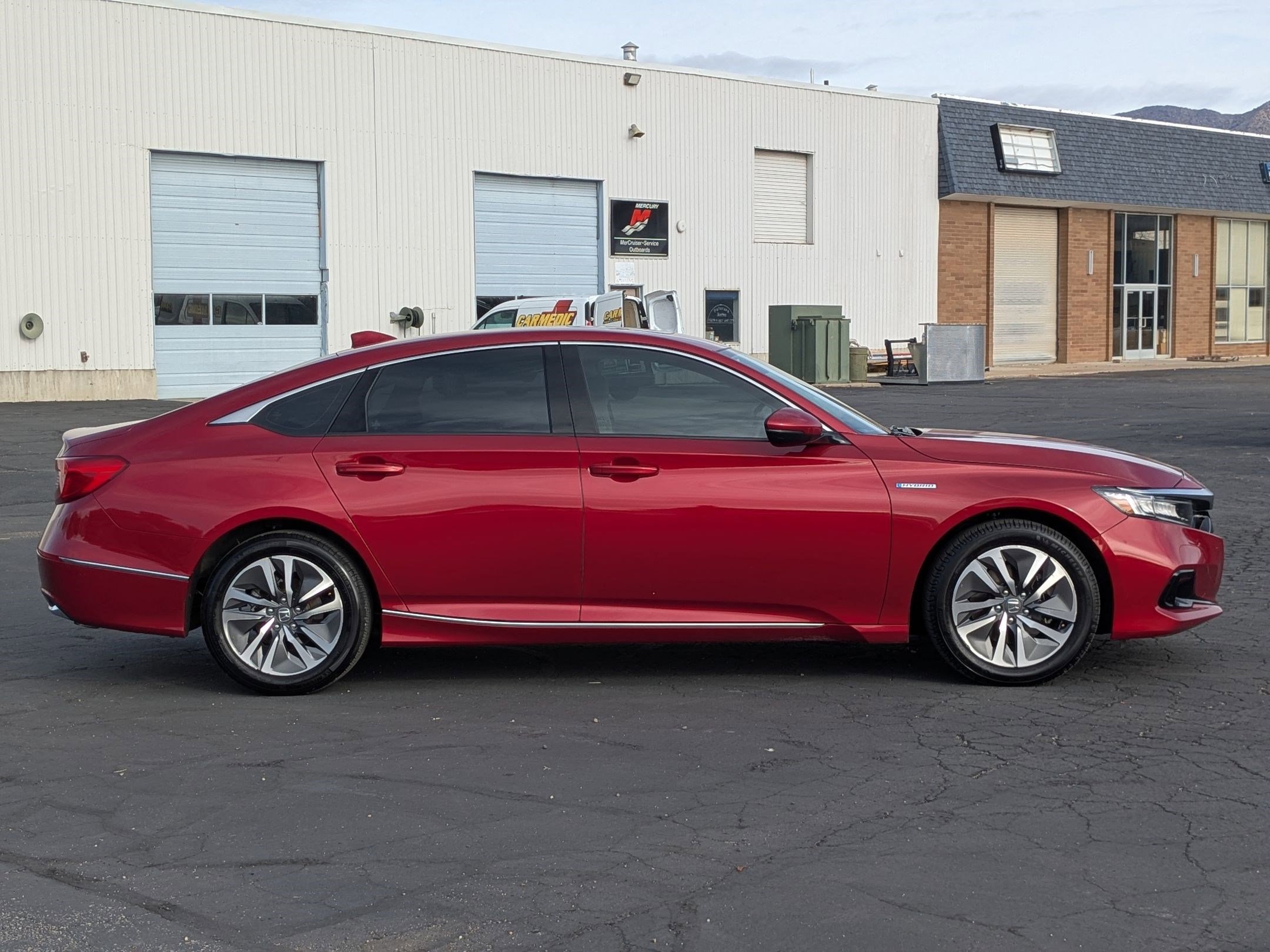 2021 Honda Accord Hybrid EX-L photo 2