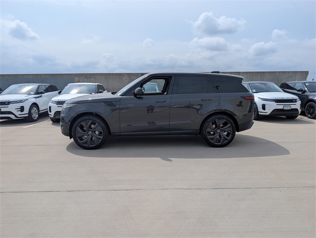 2025 Land Rover Range Rover Sport SE photo 3