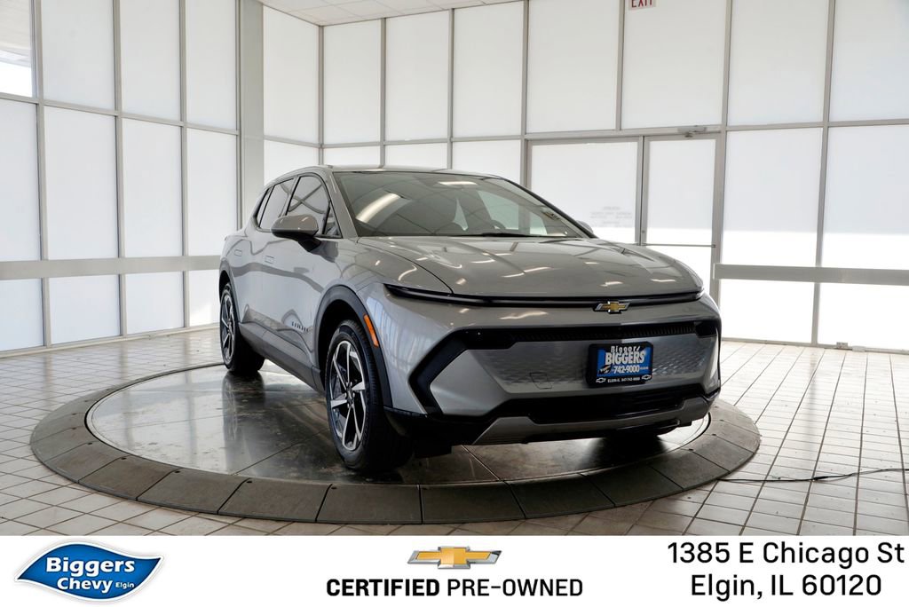 2025 Chevrolet Equinox EV LT's photo