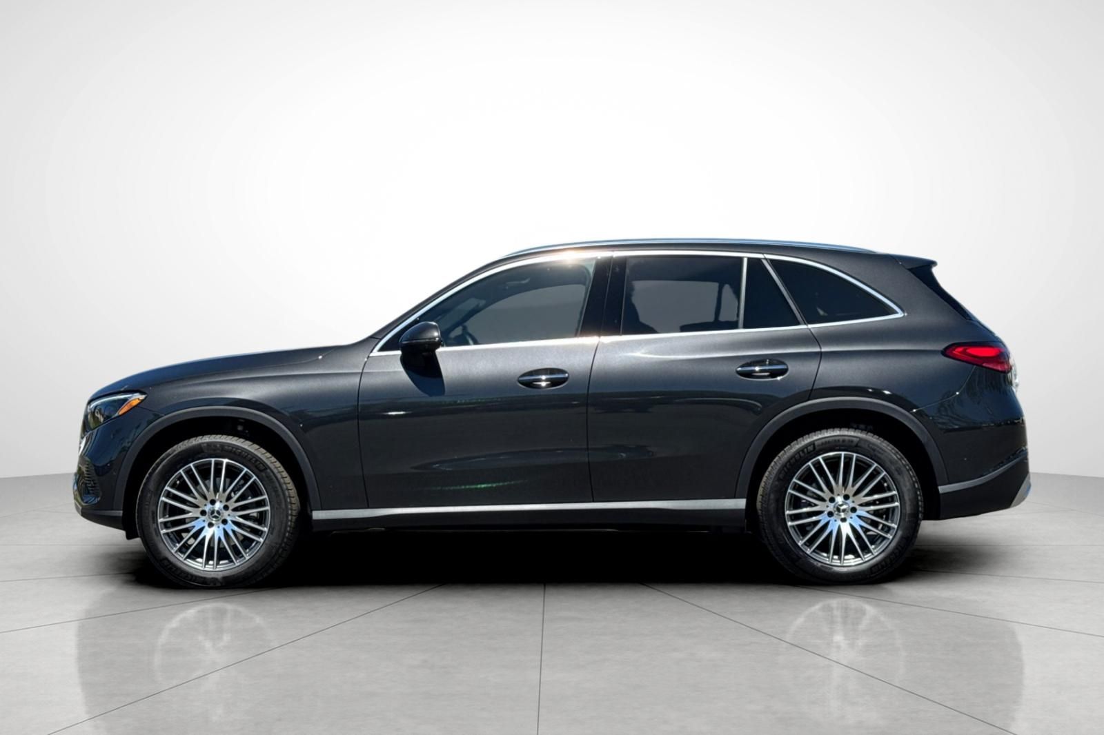 2026 Mercedes Benz GLC 300 photo 26