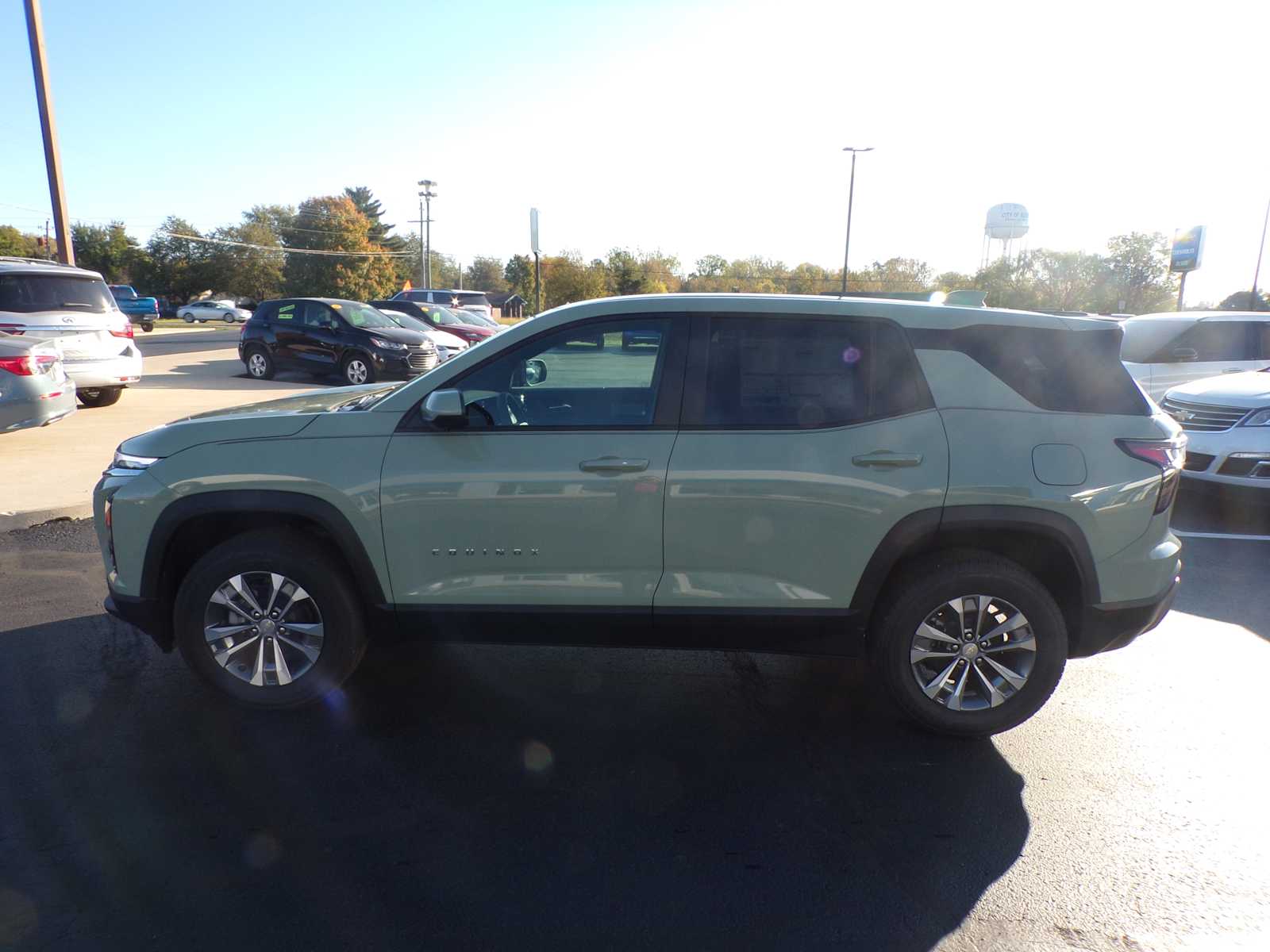 2026 Chevrolet Equinox LT photo 3