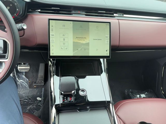 2025 Land Rover Range Rover Sport SE photo 7