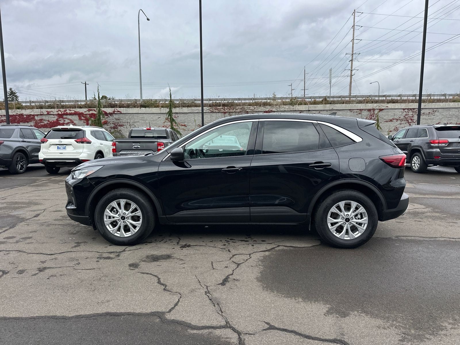 2024 Ford Escape Active photo 2