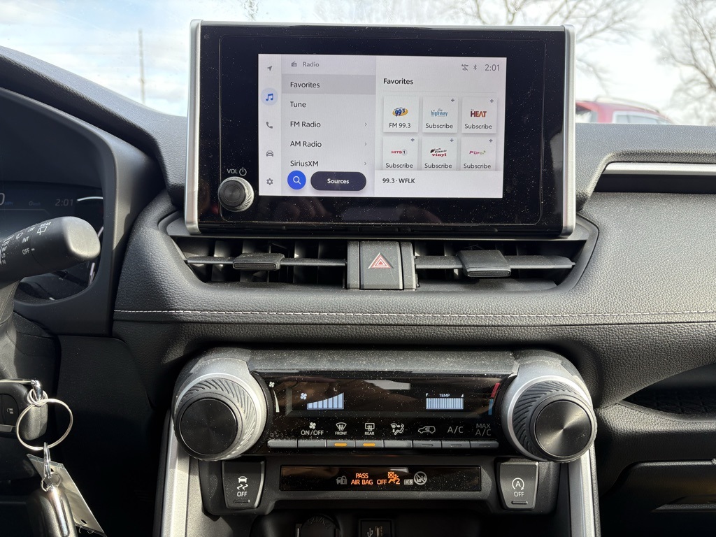 Used 2023 Toyota RAV4 LE with VIN 2T3F1RFV2PW391592 for sale in Kansas City