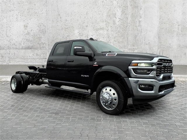 2026 RAM Ram 5500 Chassis Cab Big Horn's photo