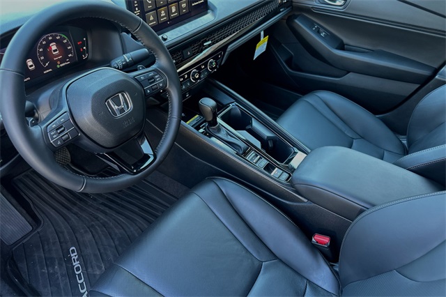 2025 Honda Accord Hybrid EX-L photo 7